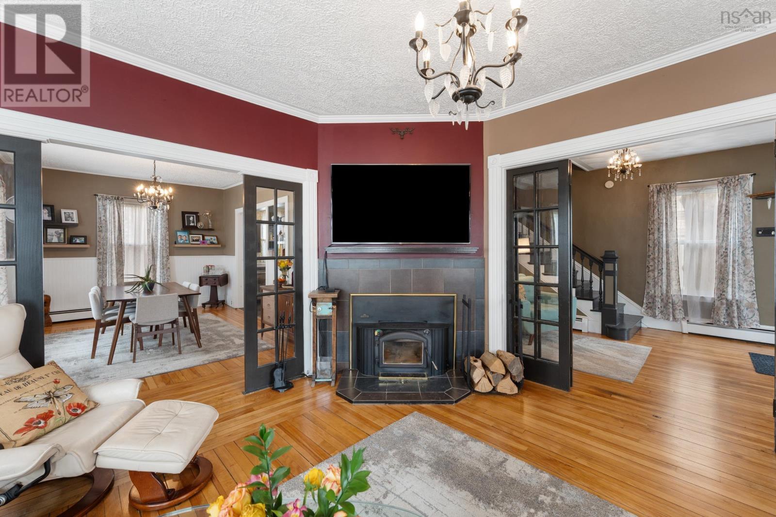 355 Granville Street Property Photo 10