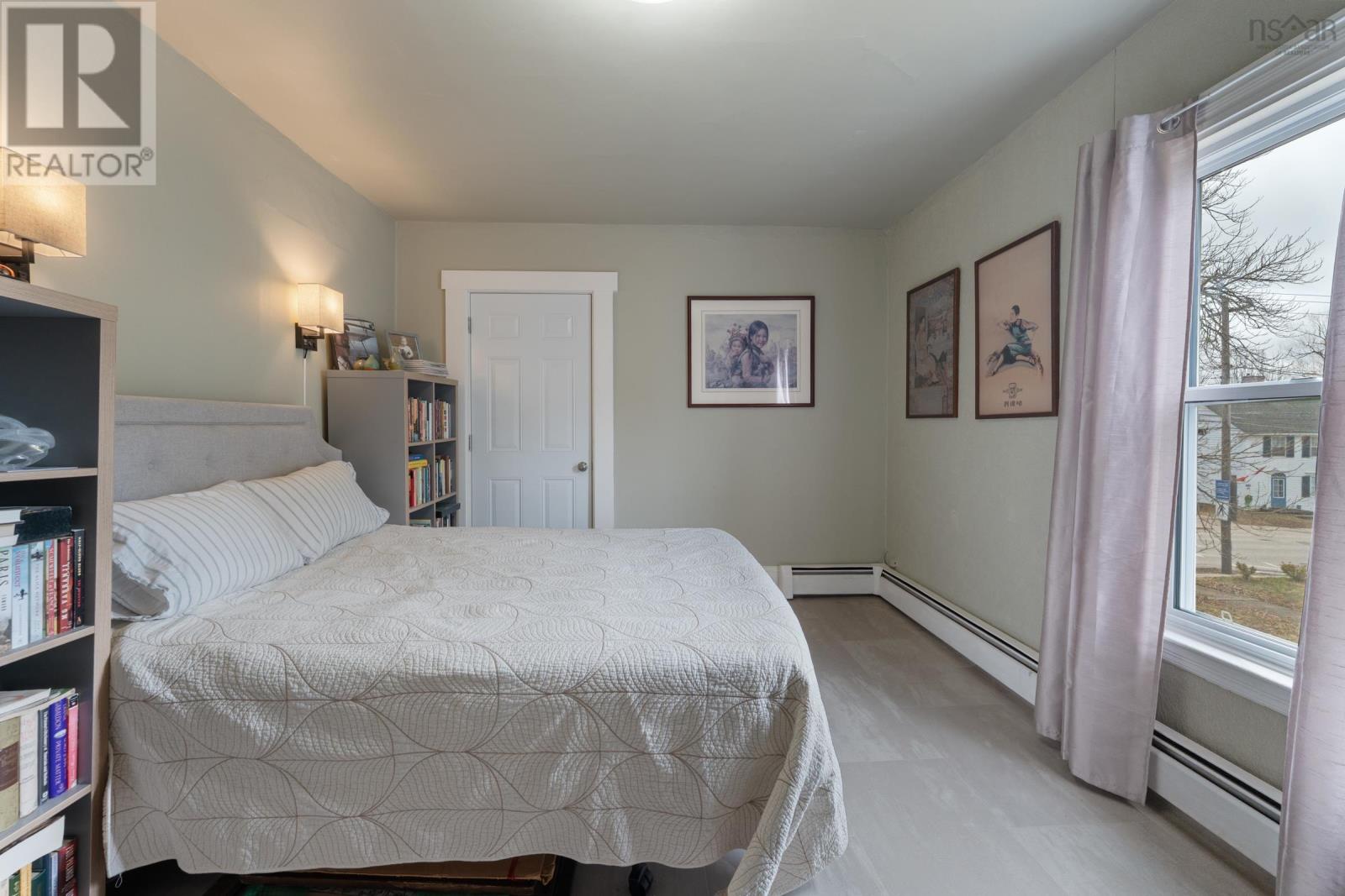 355 Granville Street Property Photo 18
