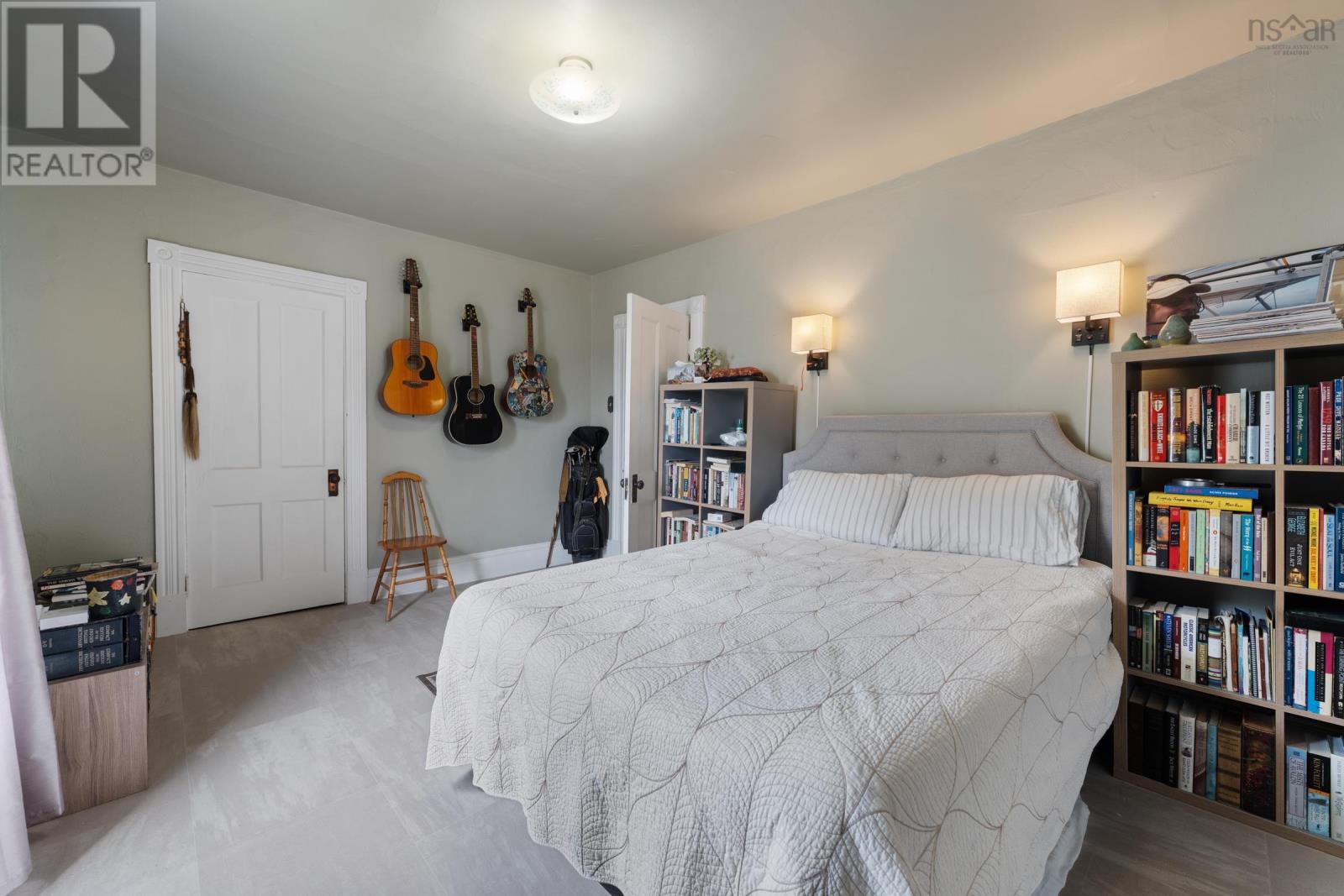 355 Granville Street Property Photo 19