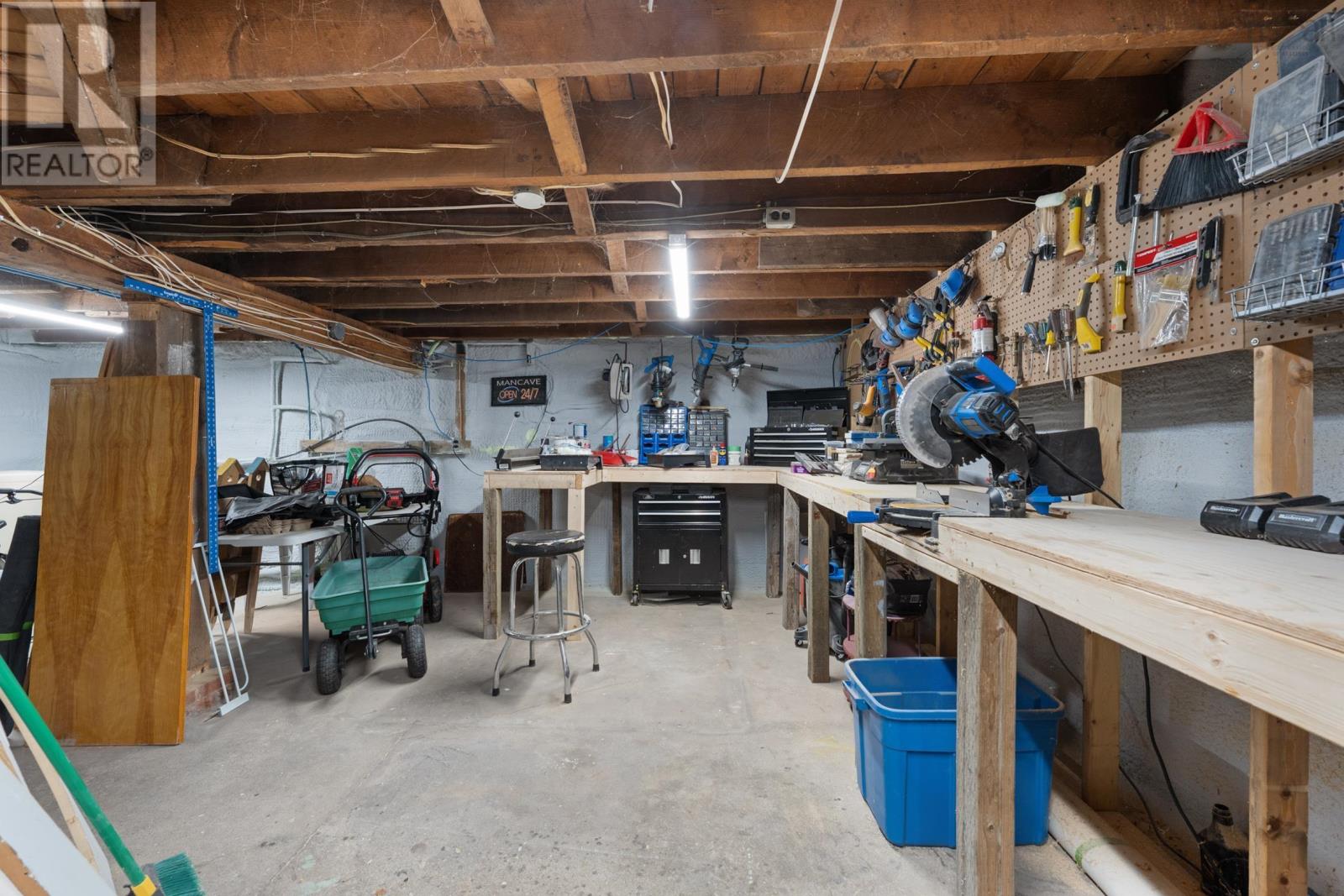 355 Granville Street Property Photo 25