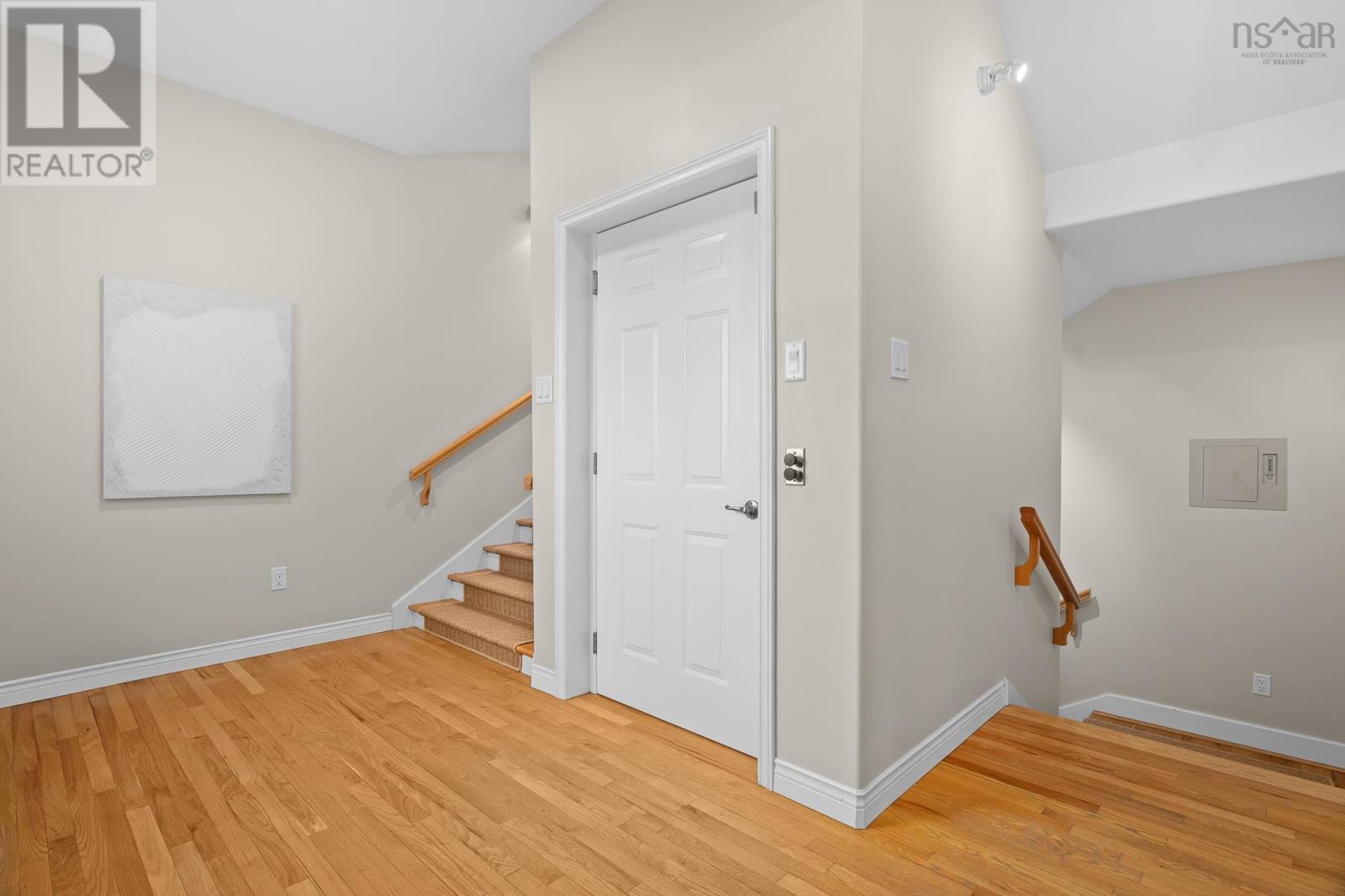 12 Falcon Place Property Photo 23