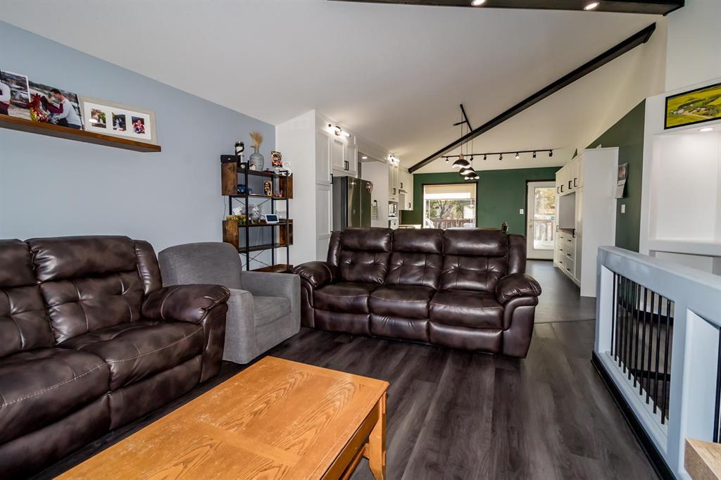 639 39th Street Property Photo 12