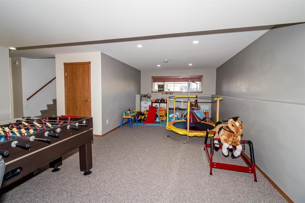 639 39th Street Property Photo 37