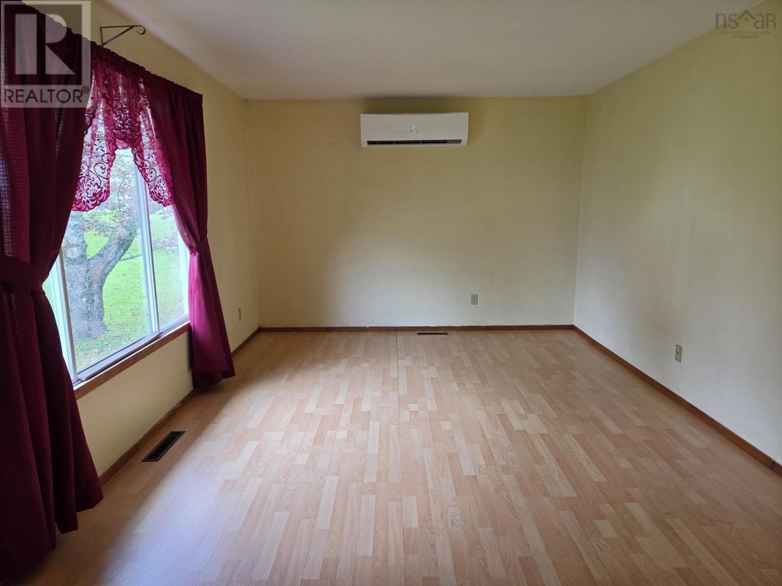 46 Minerva Drive Property Photo 8