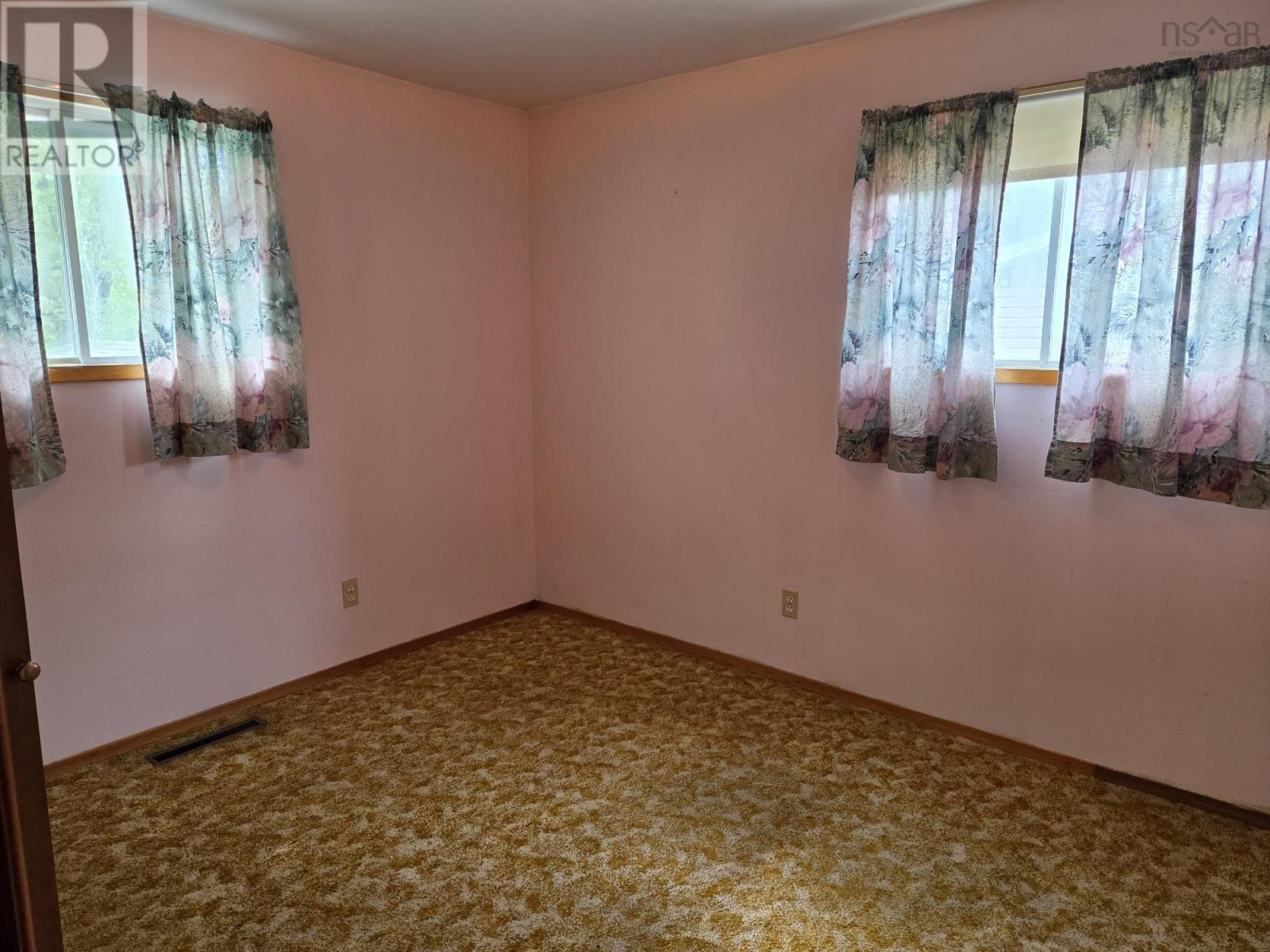 46 Minerva Drive Property Photo 12