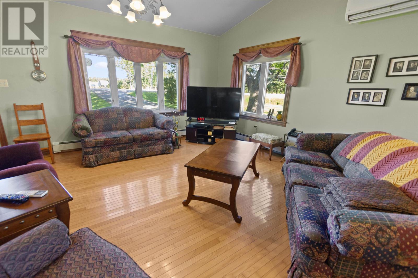 2049 Georgetown Road Property Photo 4