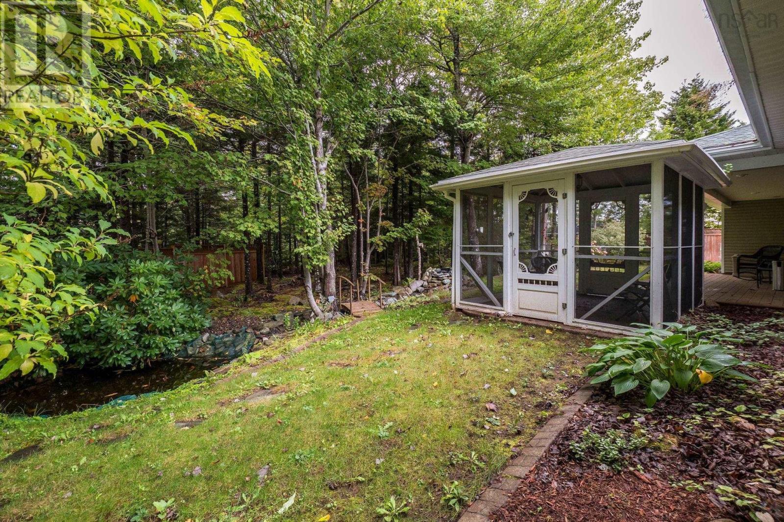 68 Two Rivers Drive Property Photo 28