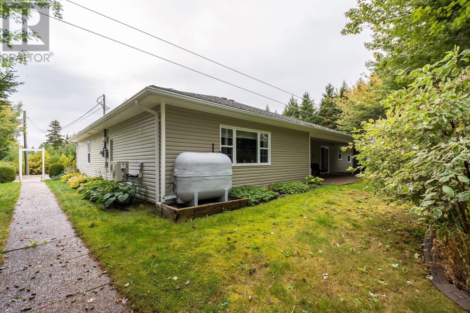 68 Two Rivers Drive Property Photo 34