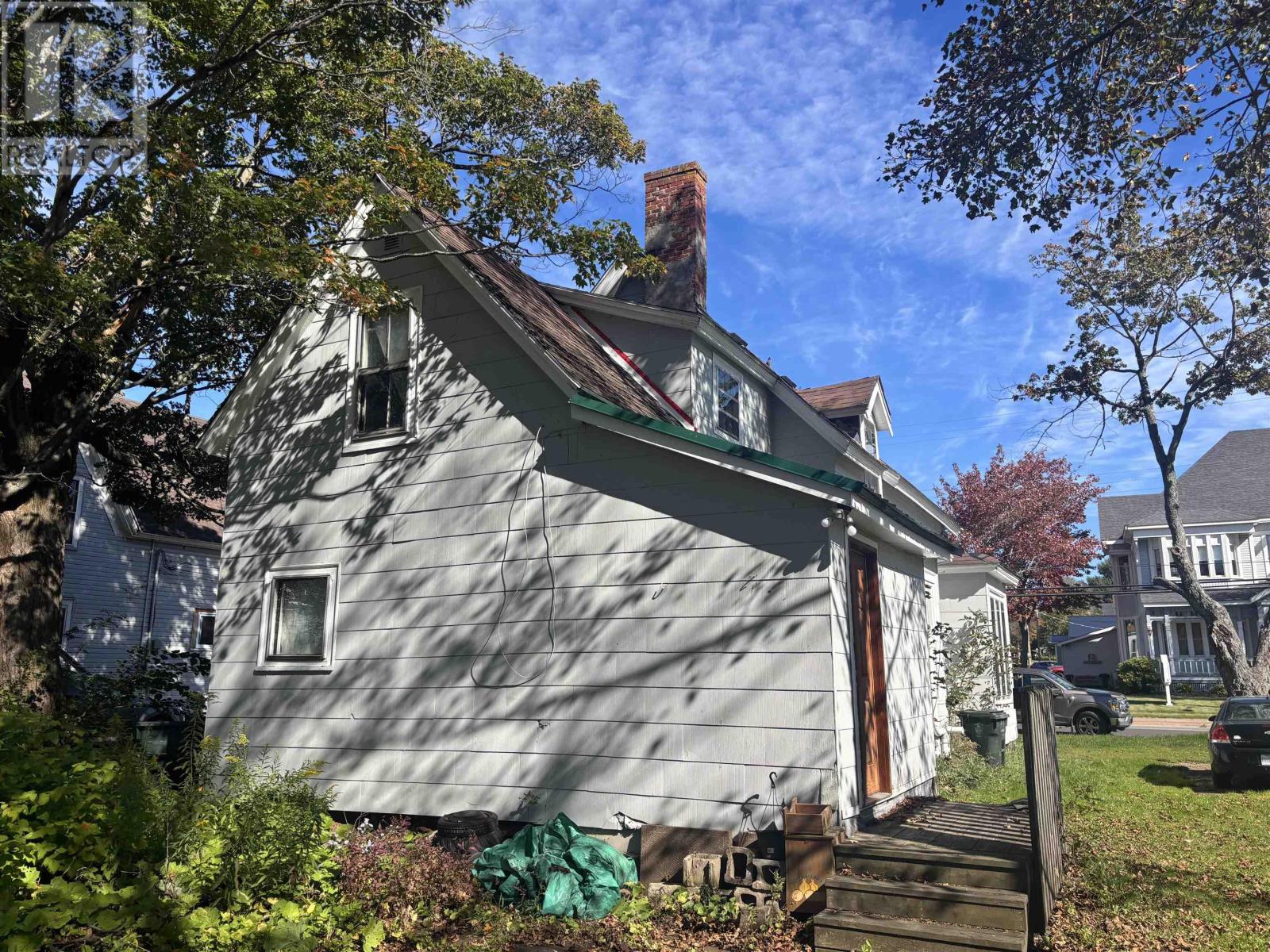 93 Church Street Property Photo 2