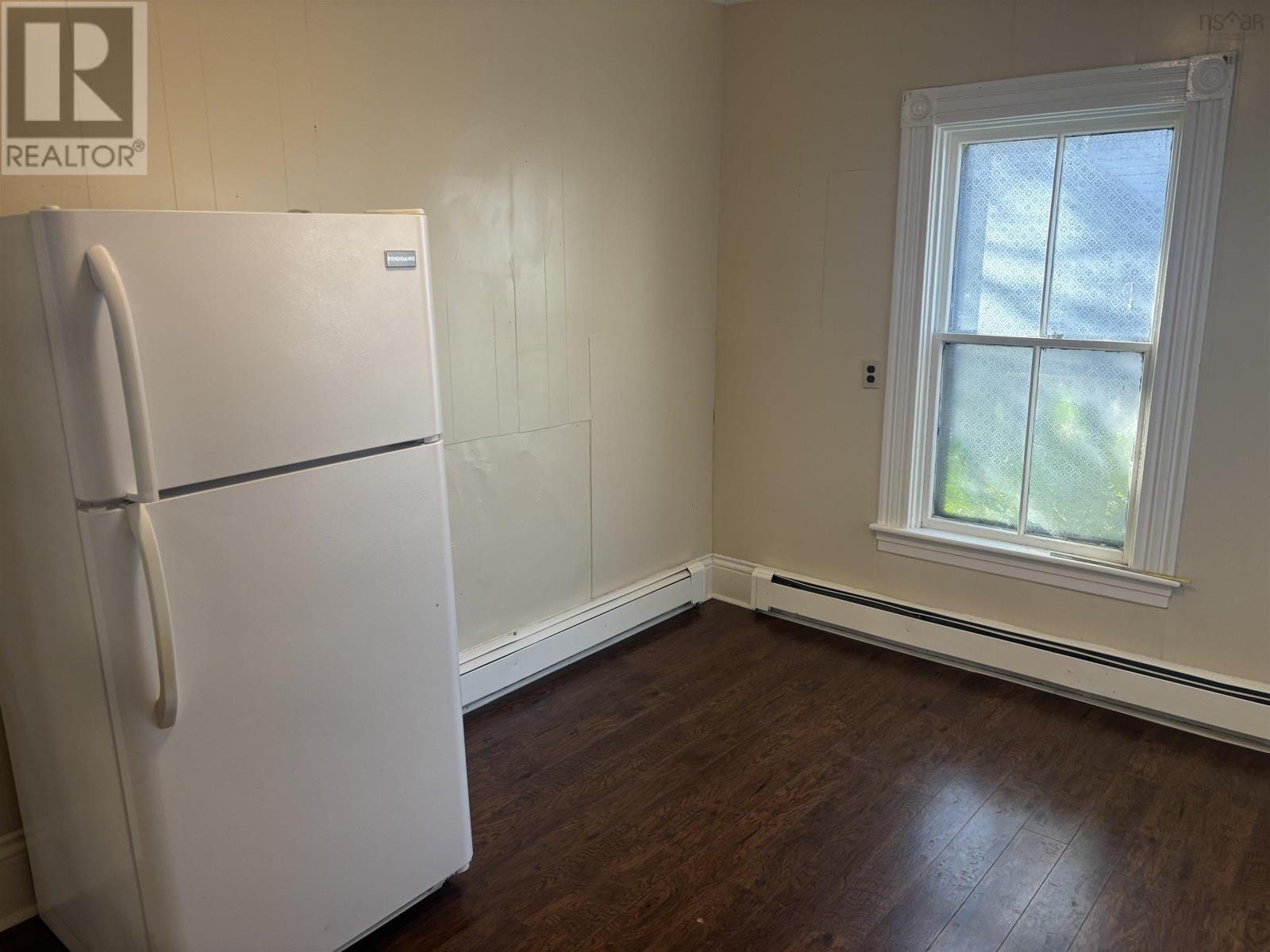 93 Church Street Property Photo 4