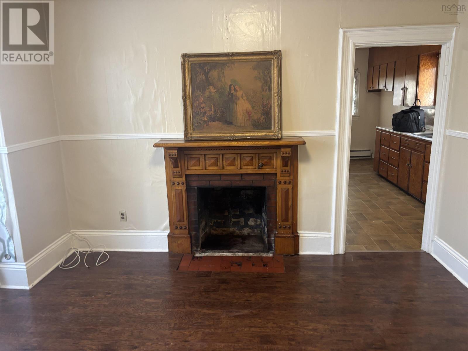93 Church Street Property Photo 6