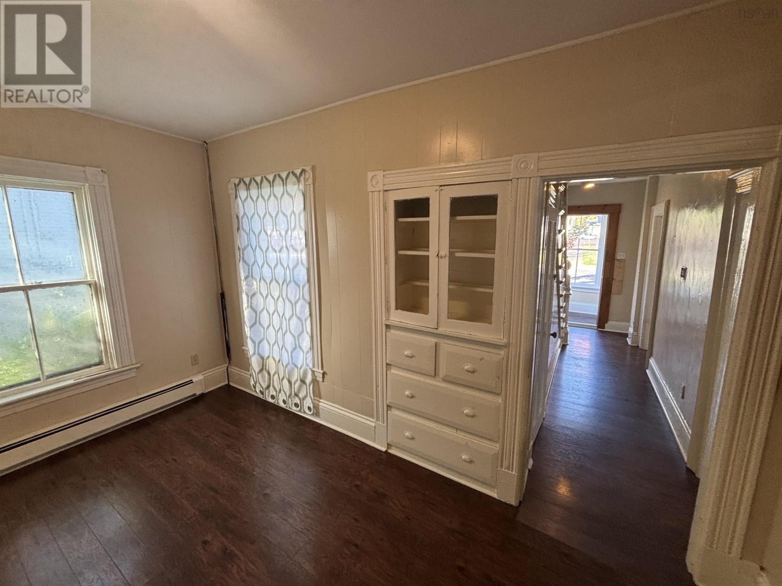 93 Church Street Property Photo 8