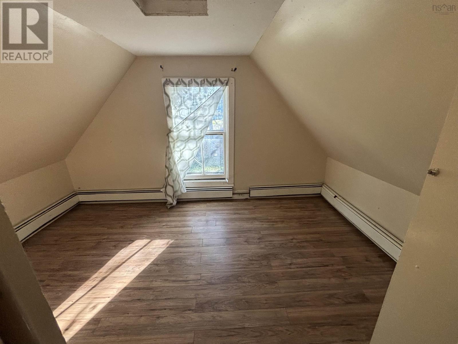 93 Church Street Property Photo 15