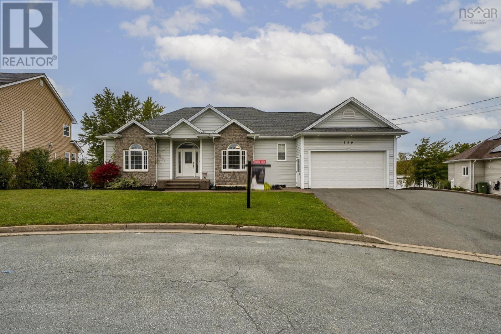 550 Springfield Lake Road Property Photo 2