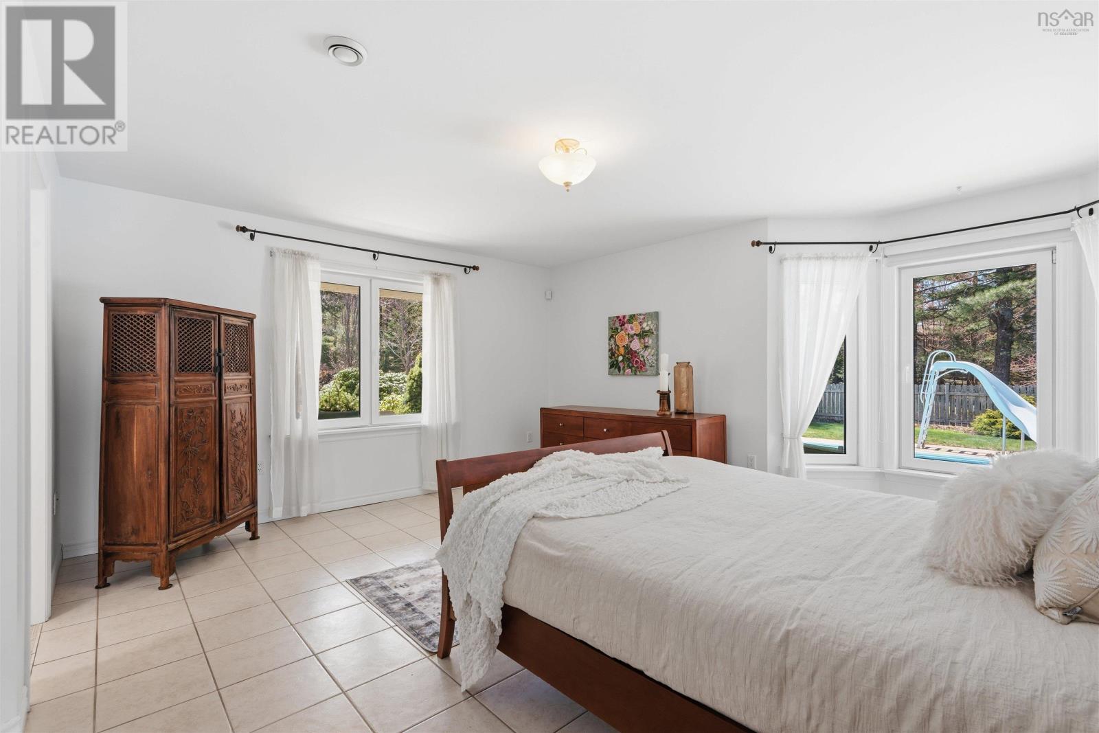 243 Lakeshore Drive Property Photo 15