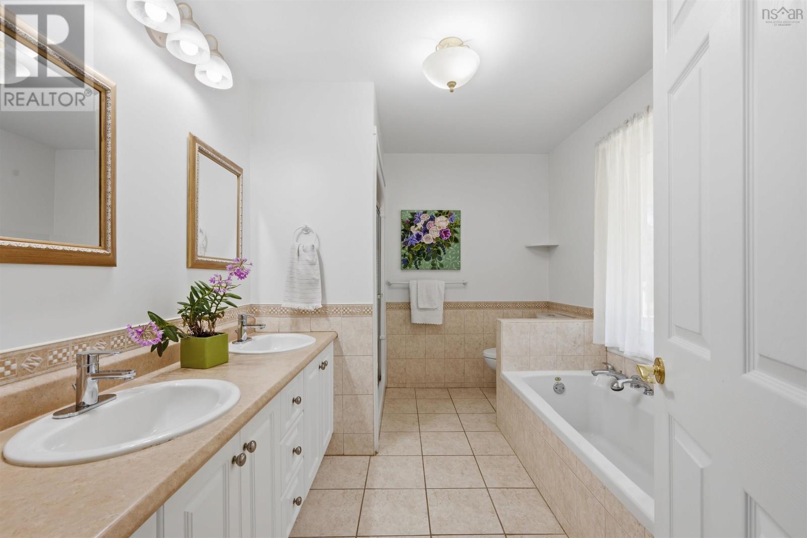 243 Lakeshore Drive Property Photo 19