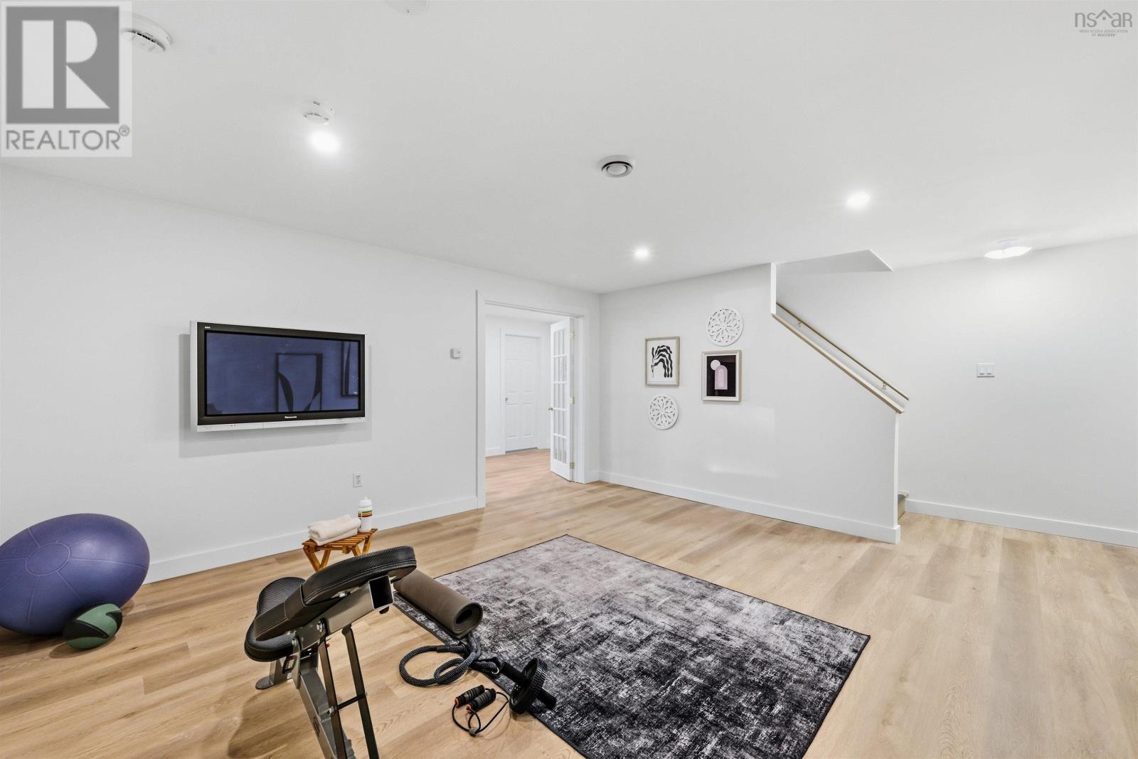 243 Lakeshore Drive Property Photo 32