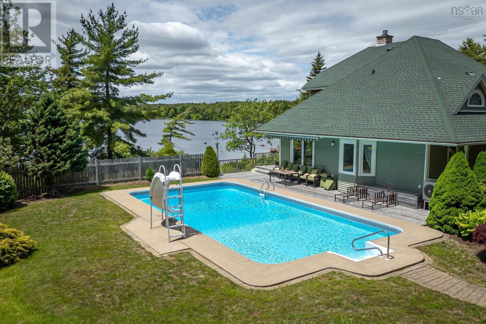 243 Lakeshore Drive Property Photo 36