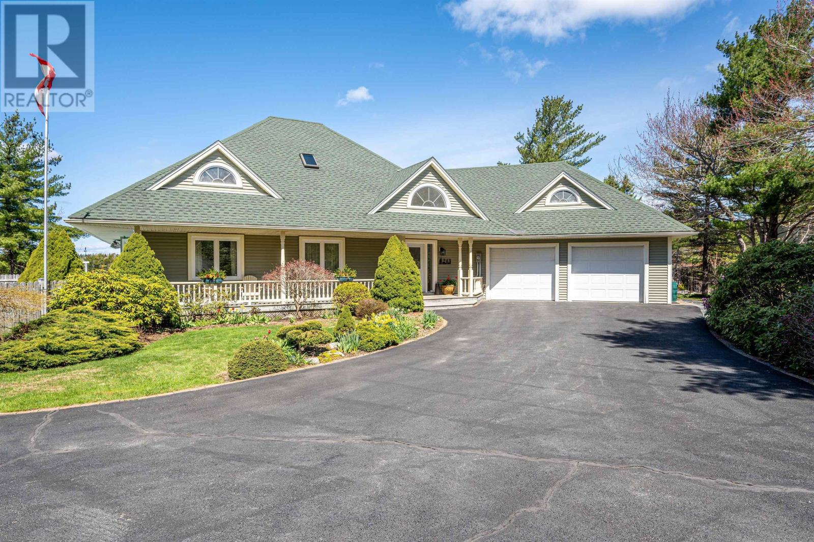 243 Lakeshore Drive Property Photo 42