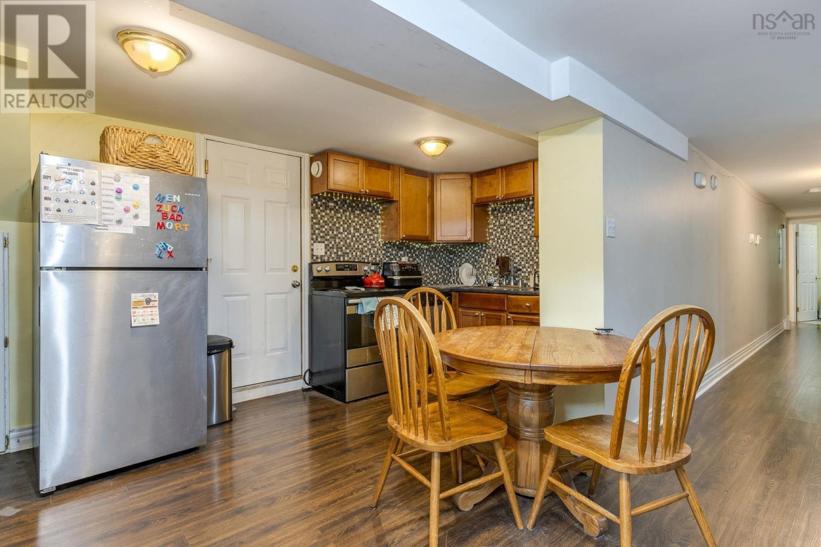 1550-1554 Vernon Street Street Property Photo 14