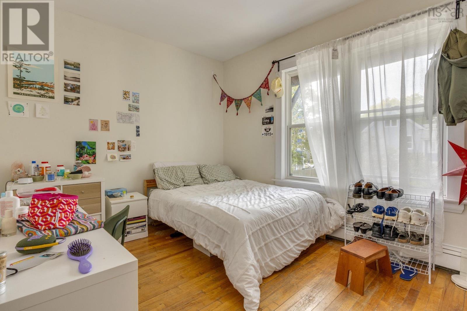 1550-1554 Vernon Street Street Property Photo 25