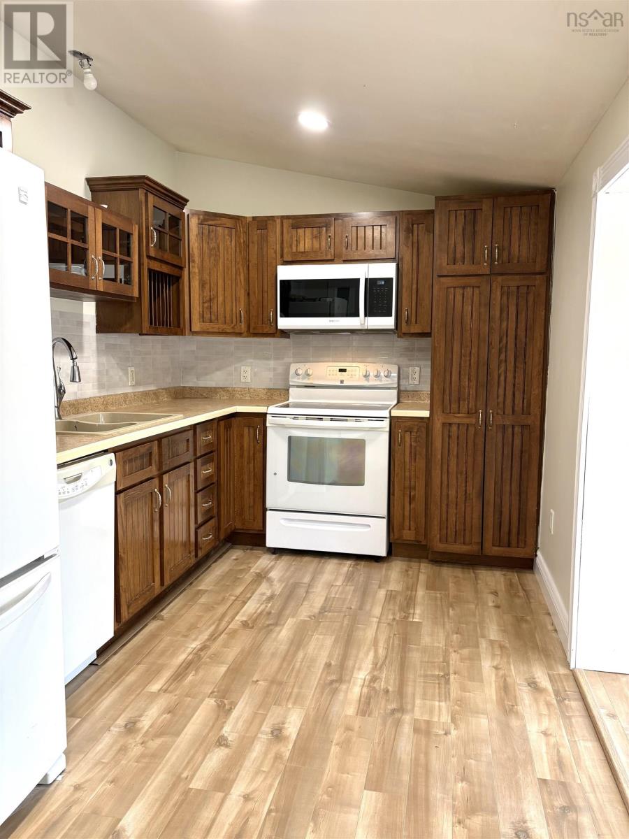 53 Mood Road Property Photo 6