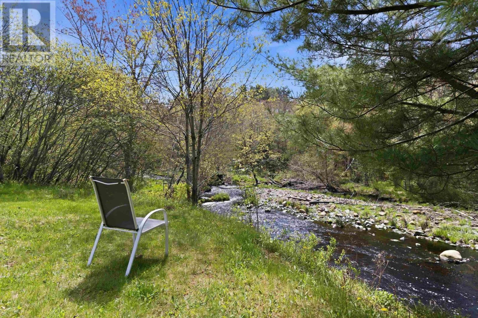 6689 3 Highway Property Photo 2
