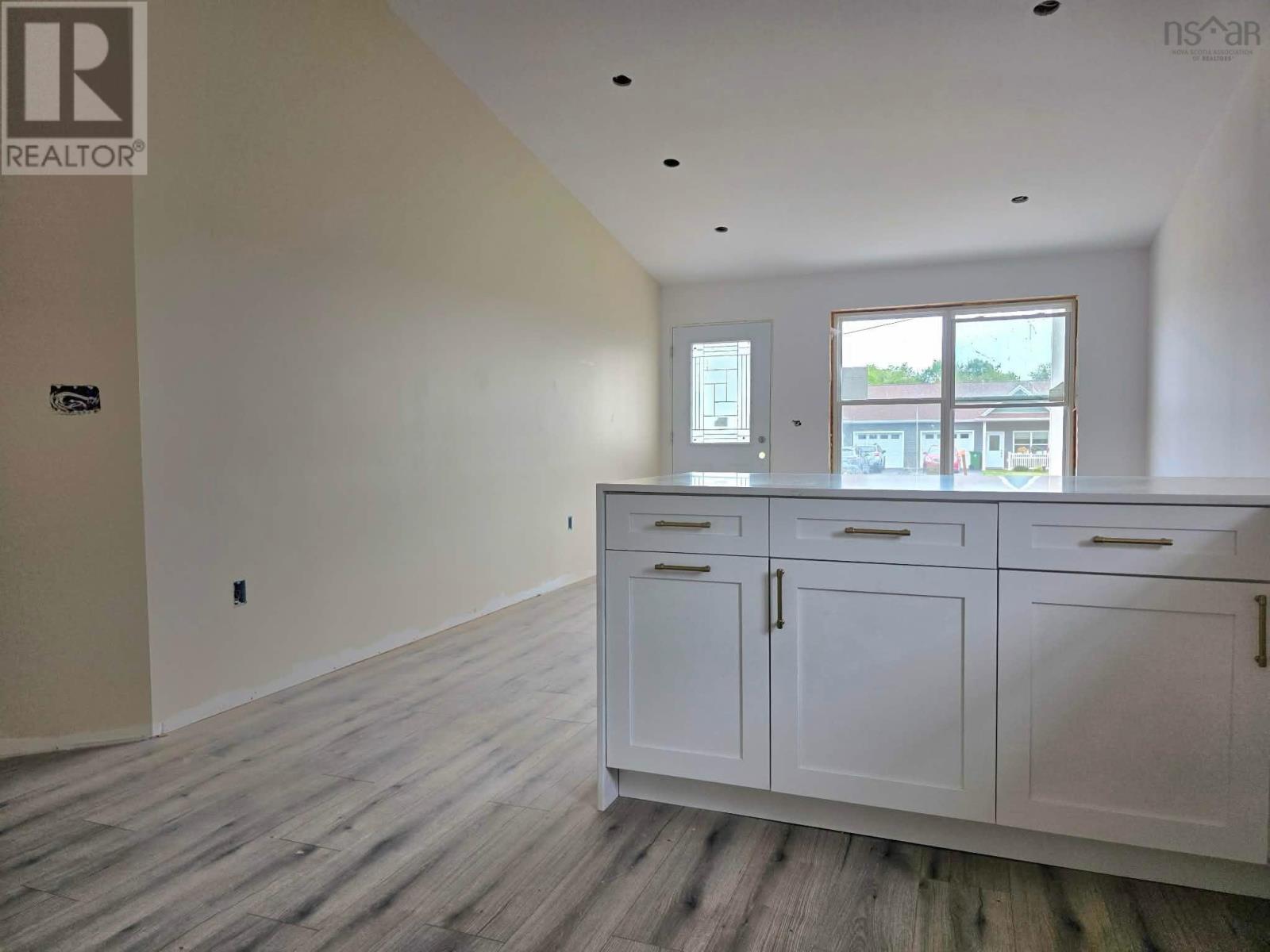 19 Summer Hill Place Property Photo 14
