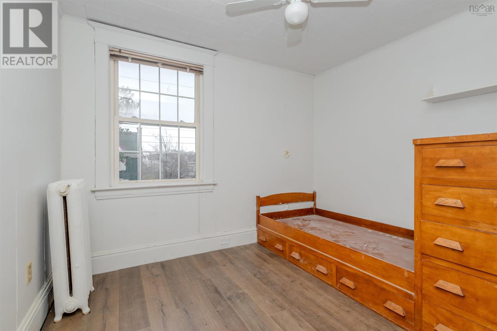 57 Catherine Street Property Photo 32