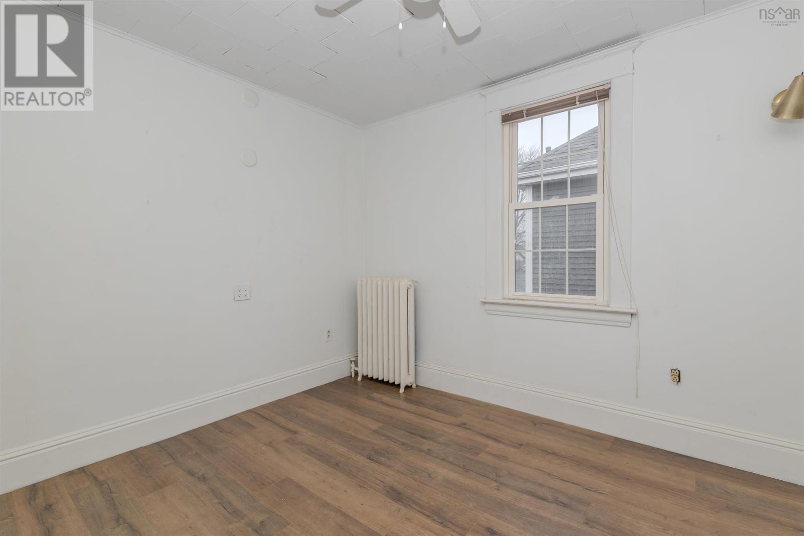 57 Catherine Street Property Photo 36