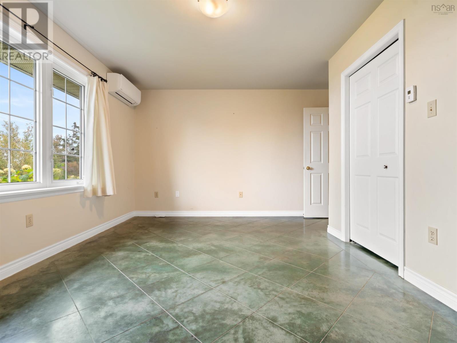 39 Arrow Head Crescent Property Photo 18