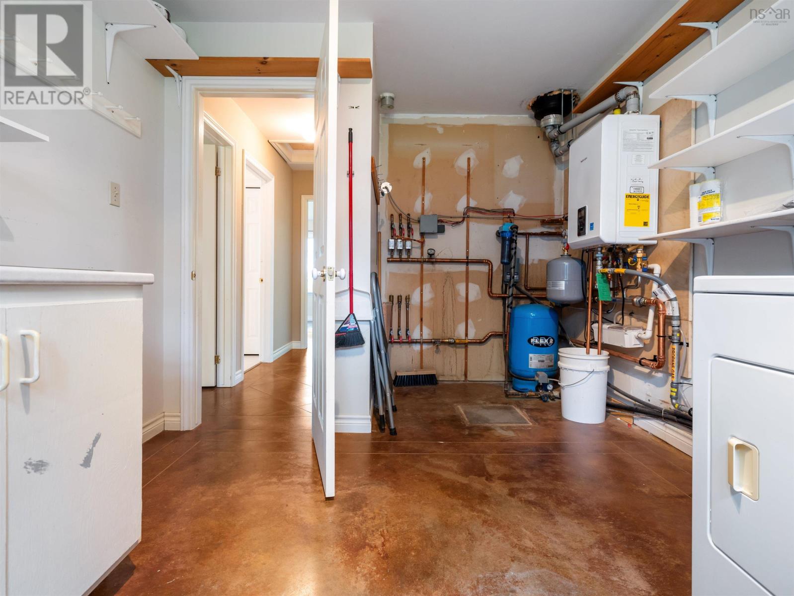 39 Arrow Head Crescent Property Photo 33