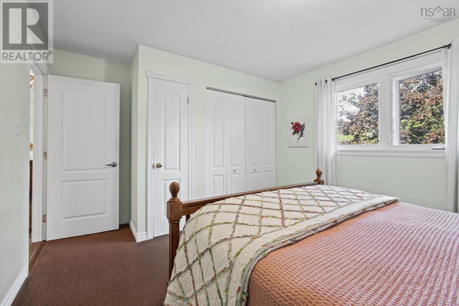 50 Grennan Drive Property Photo 14