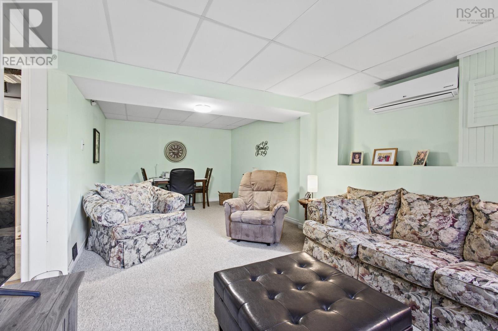 50 Grennan Drive Property Photo 17