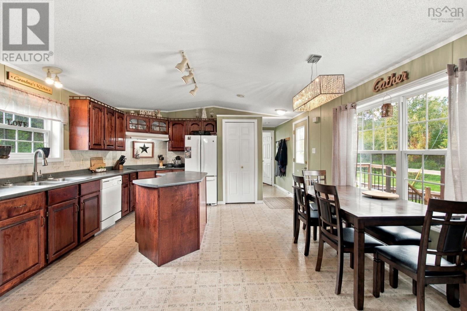 51 Singer Rd Road Property Photo 28