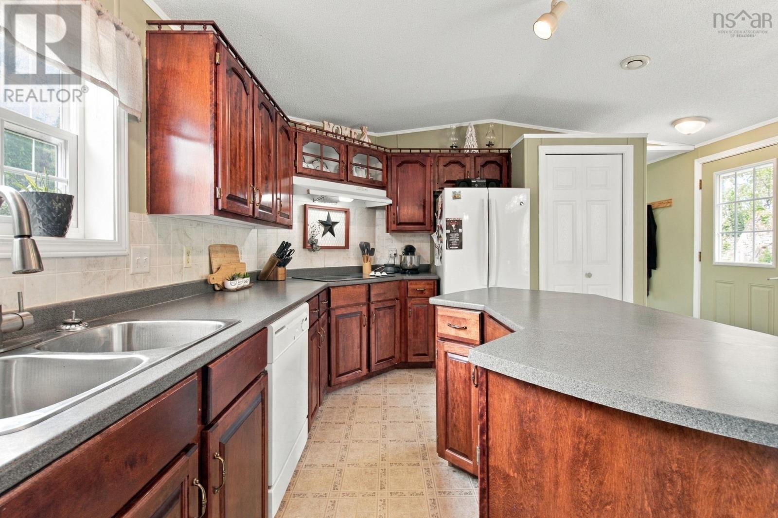 51 Singer Rd Road Property Photo 29