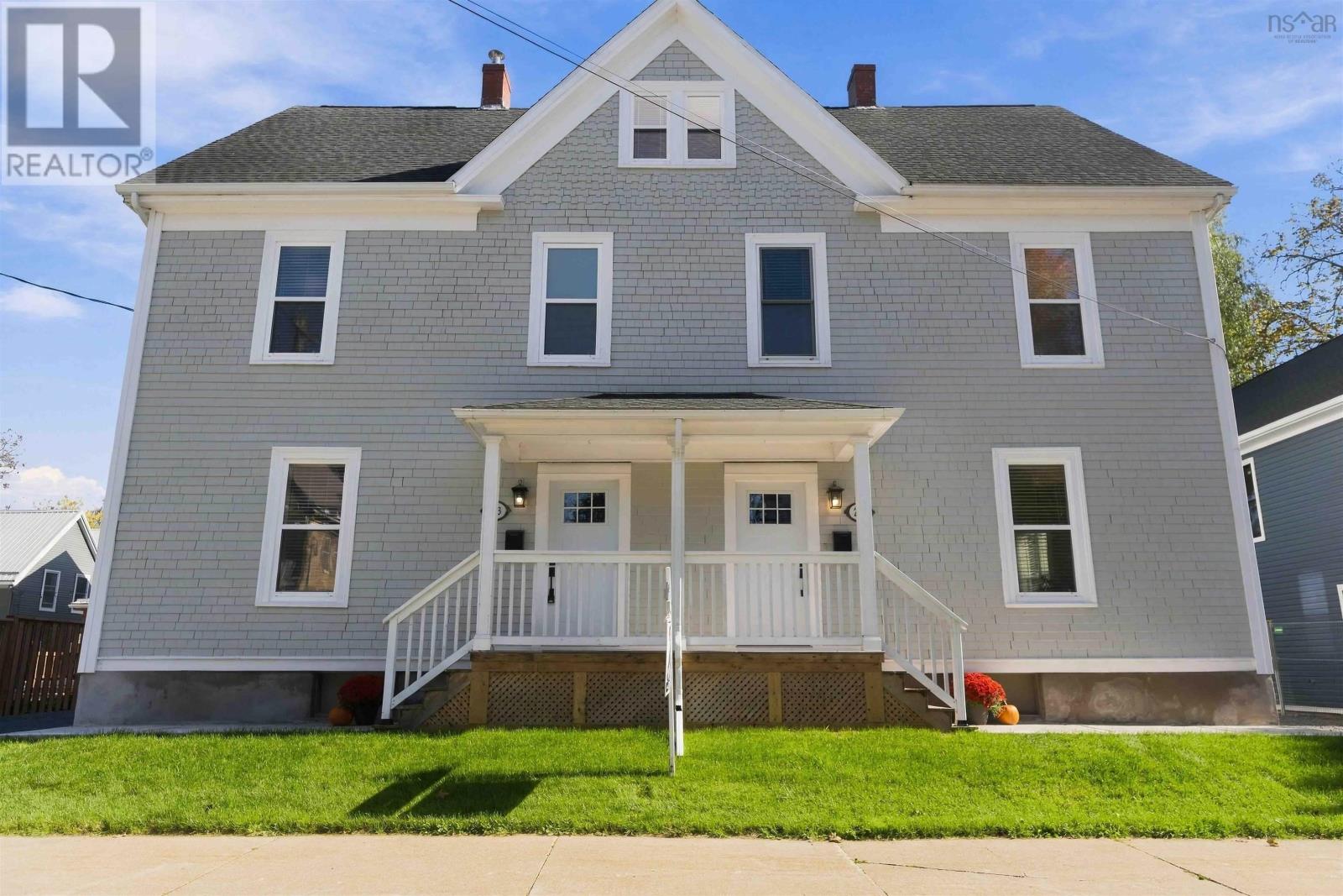 203/205 Gray Street Property Photo 4