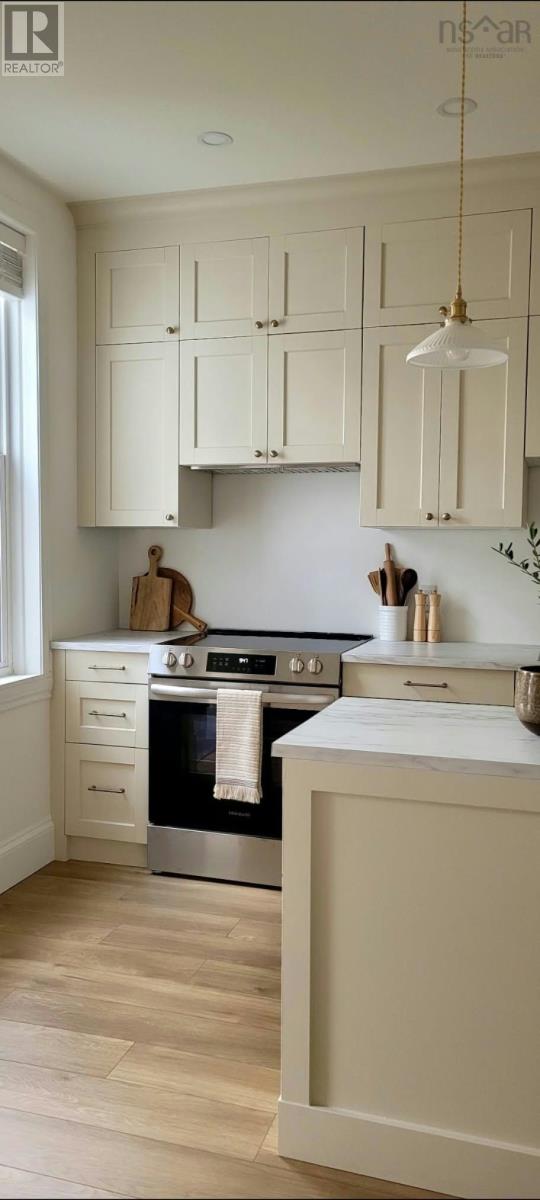 203/205 Gray Street Property Photo 14