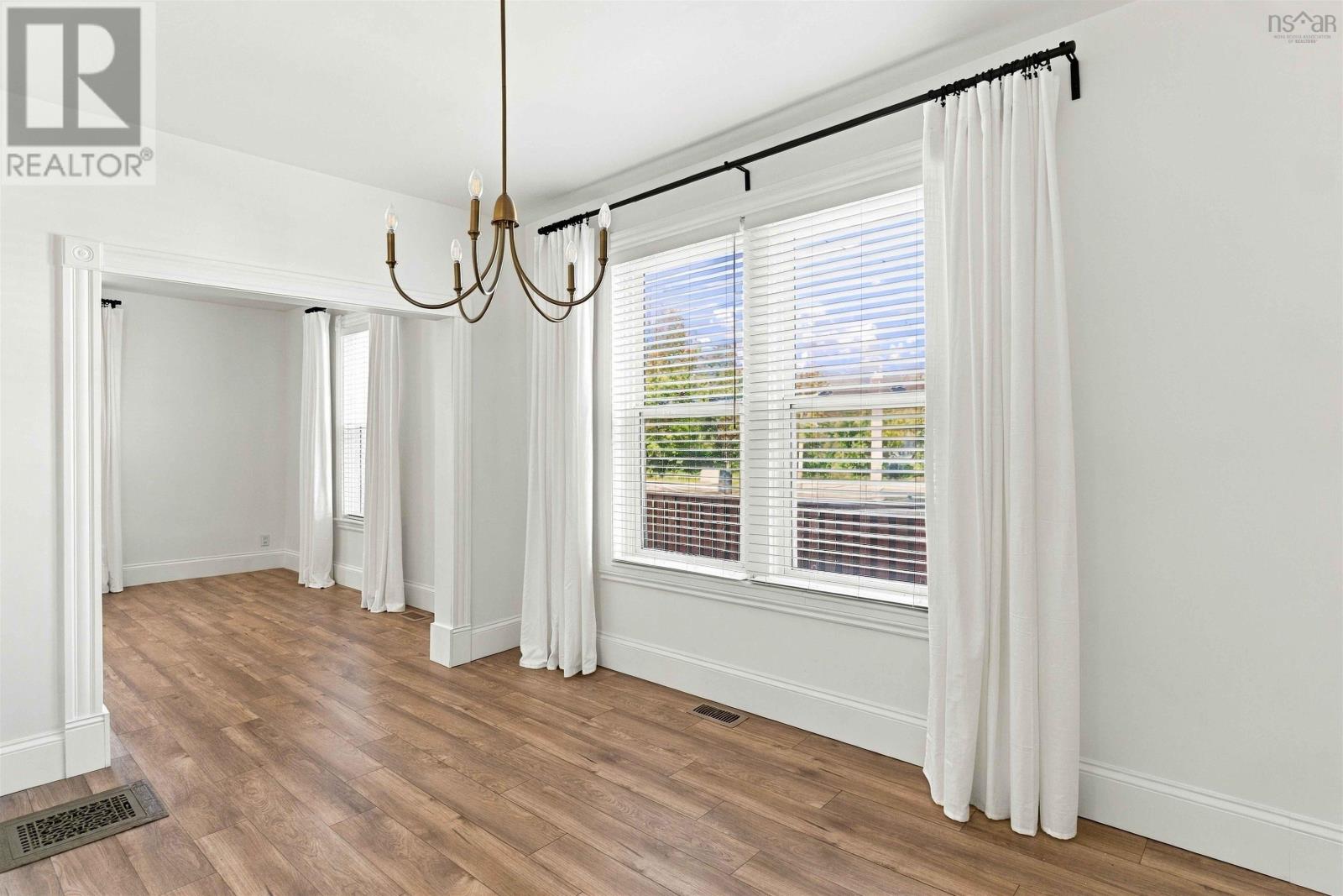 203/205 Gray Street Property Photo 18