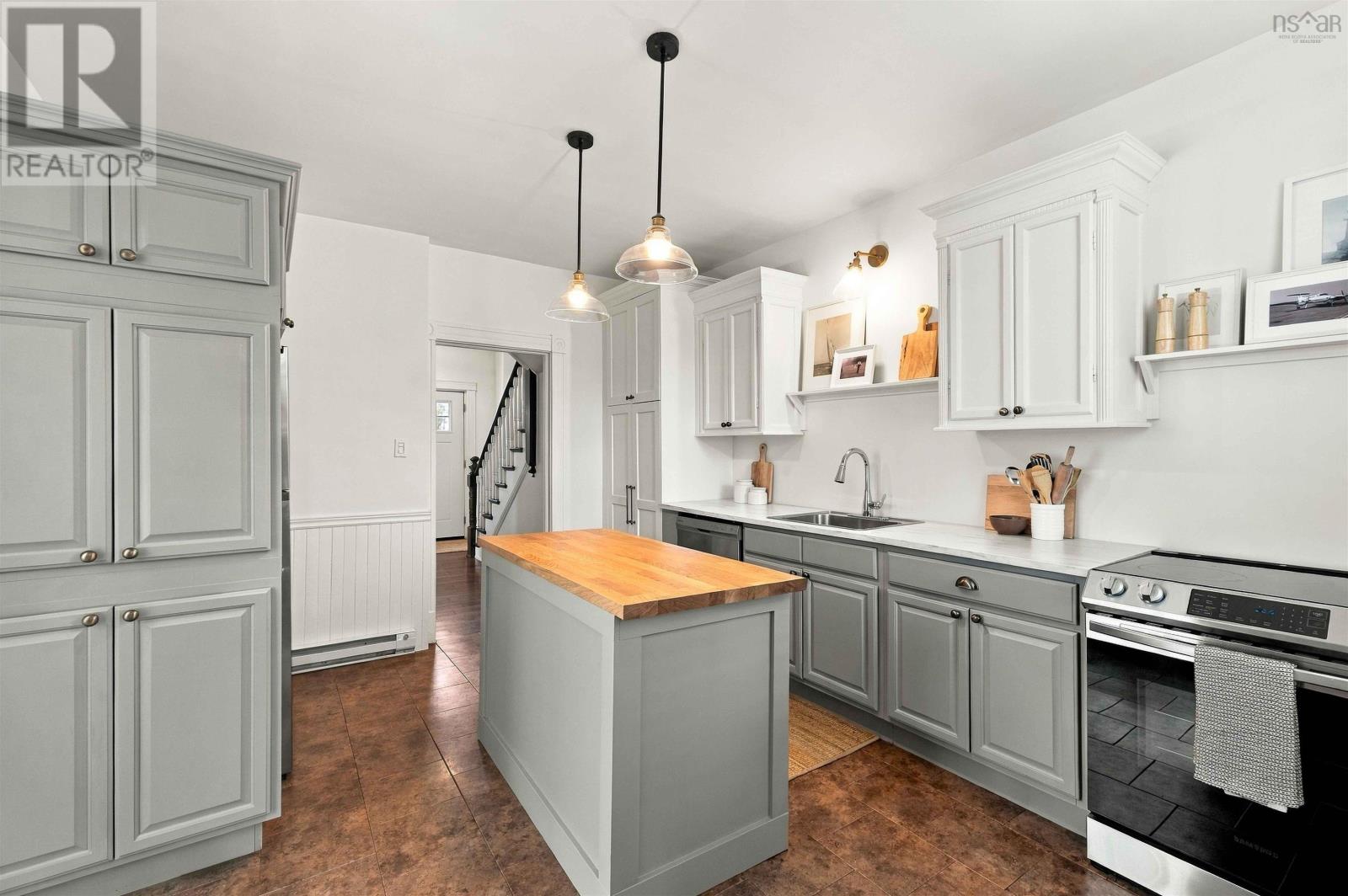 203/205 Gray Street Property Photo 20