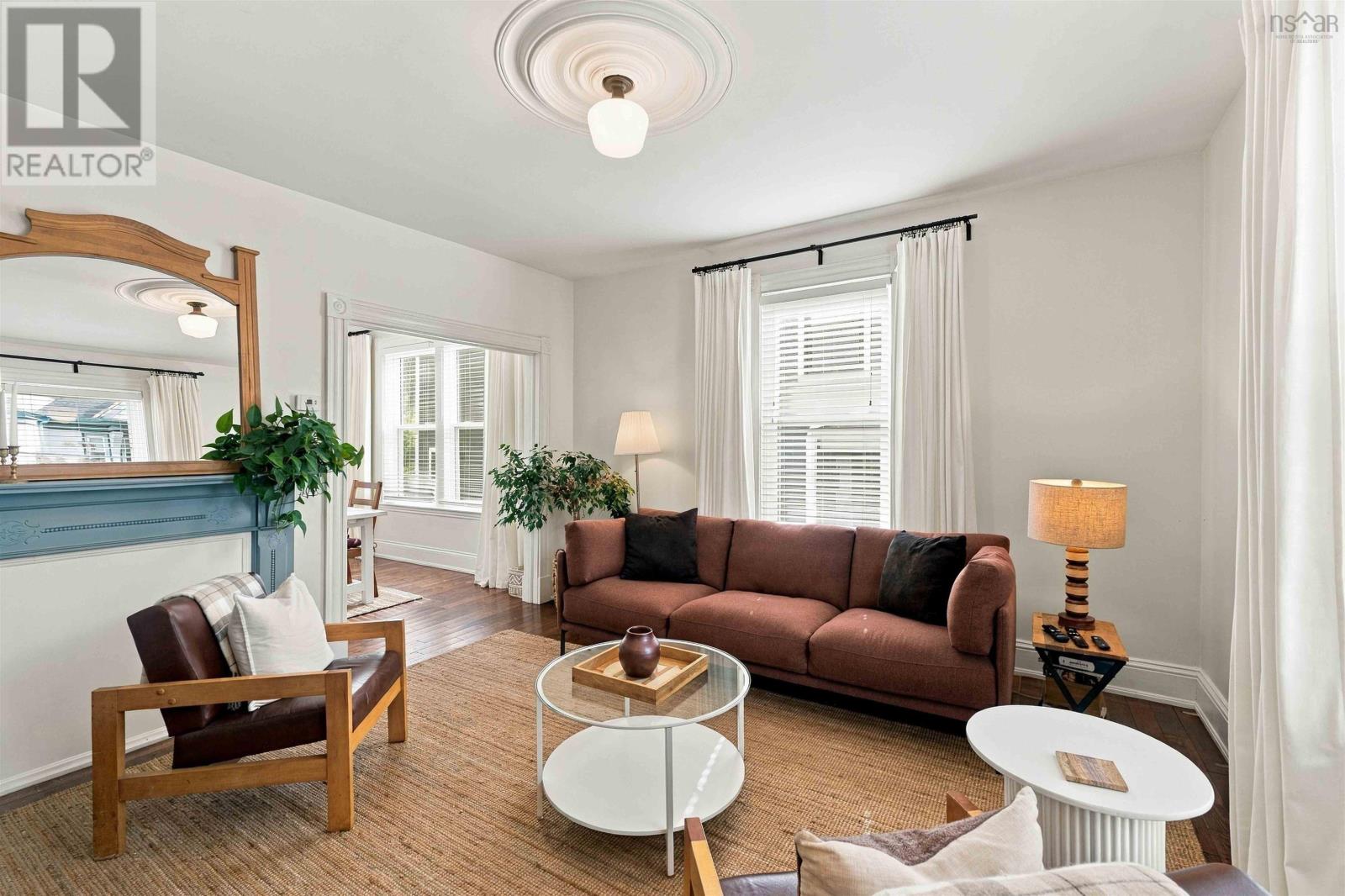 203/205 Gray Street Property Photo 27