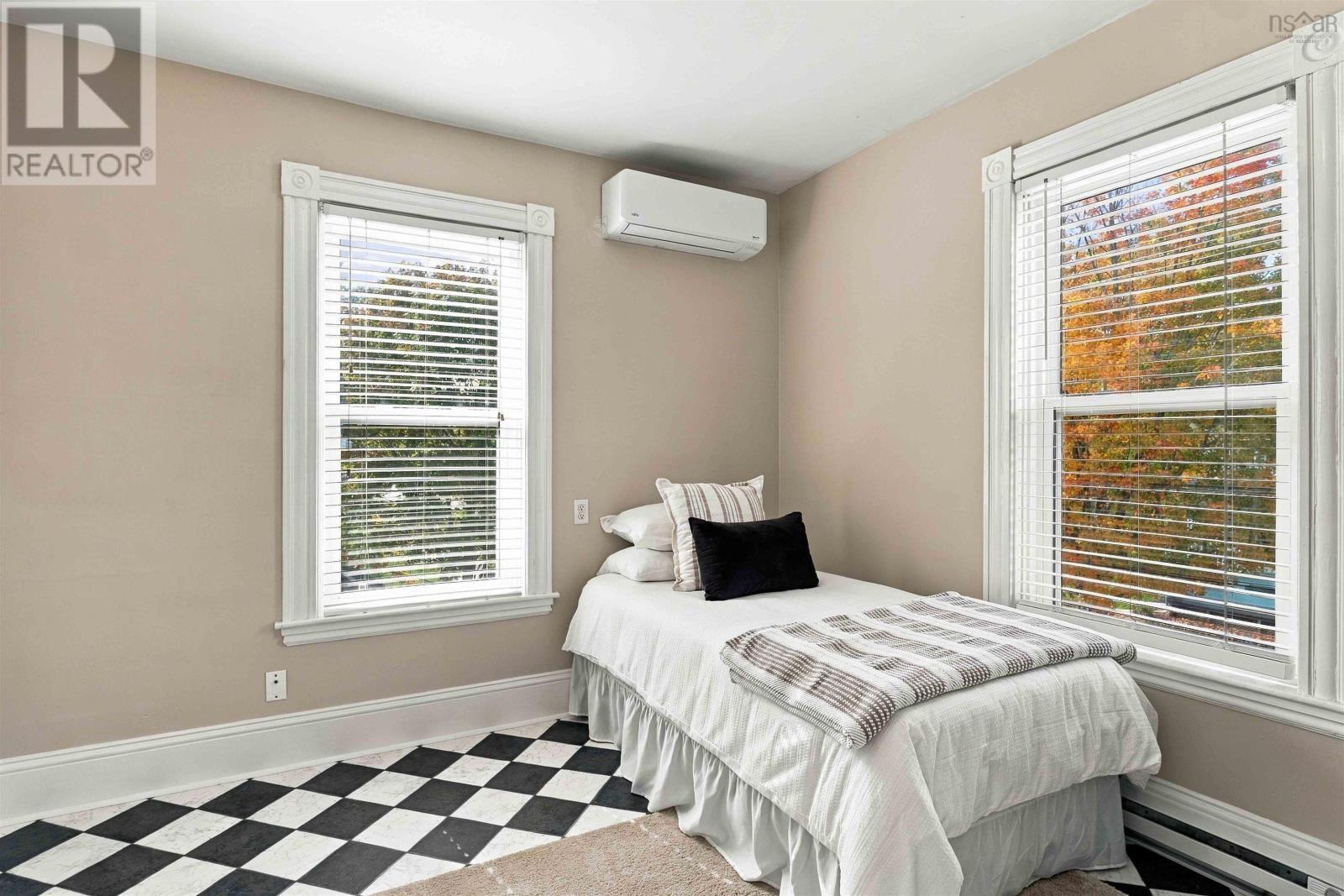 203/205 Gray Street Property Photo 32