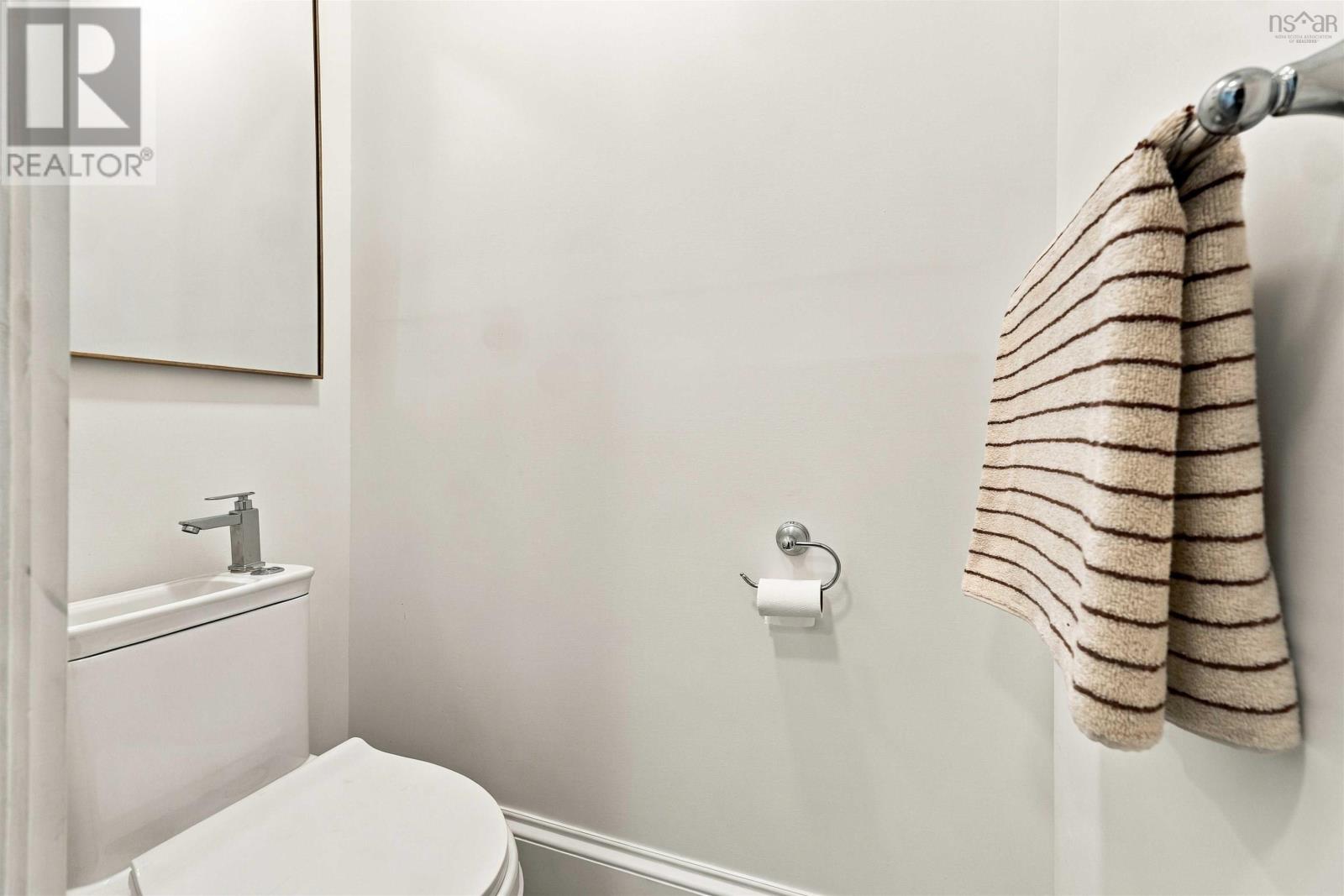 203/205 Gray Street Property Photo 42