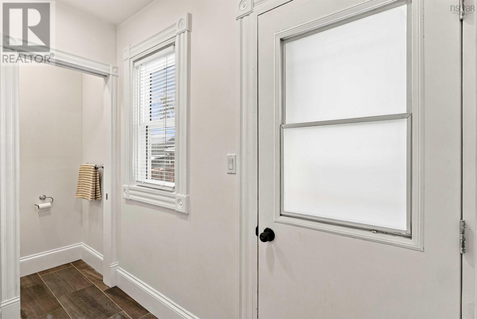 203/205 Gray Street Property Photo 43