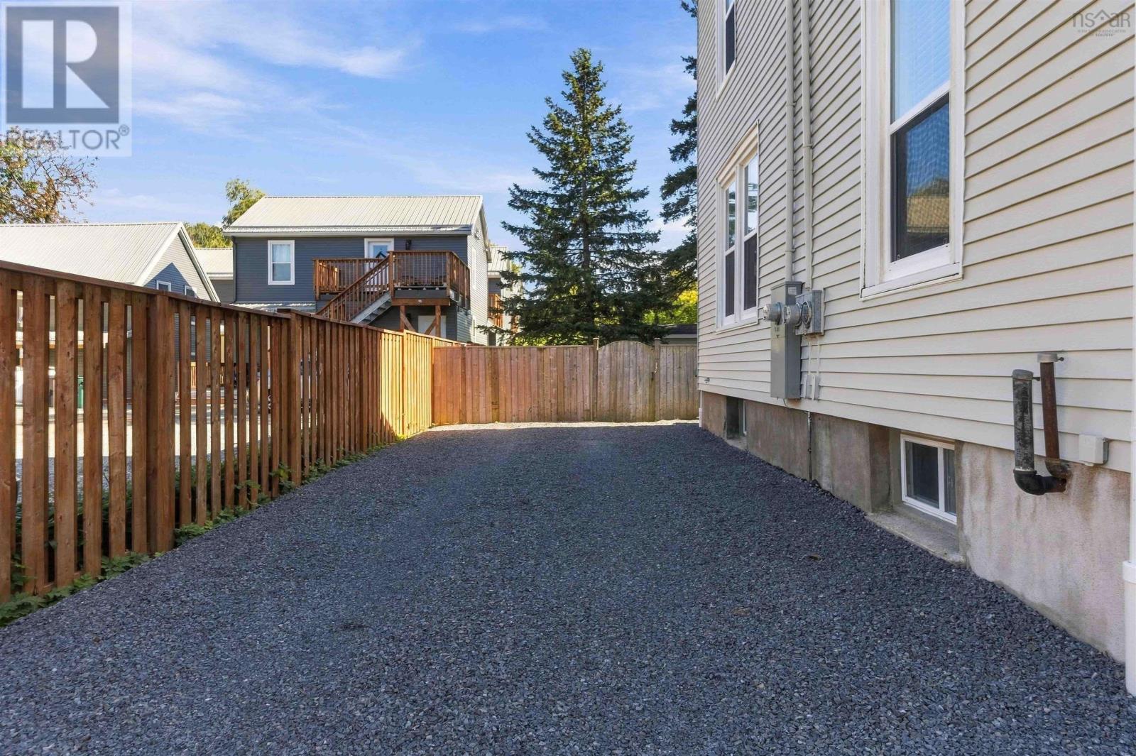 203/205 Gray Street Property Photo 48
