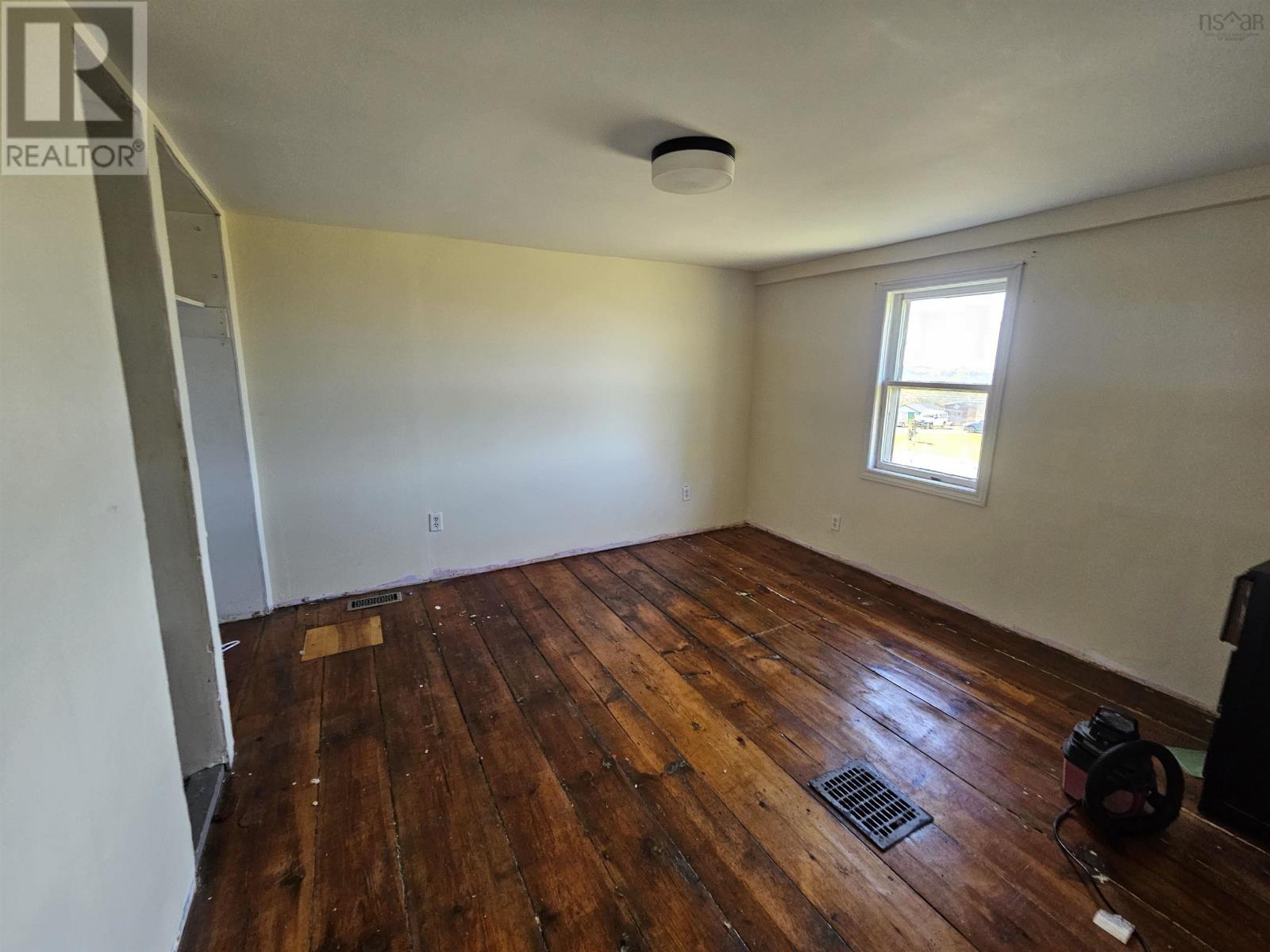 3344 Highway 302 Property Photo 12