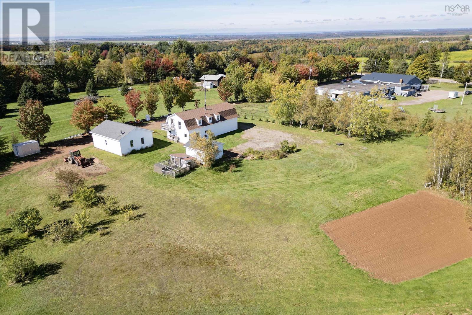 1100 Highway 6 Property Photo 5