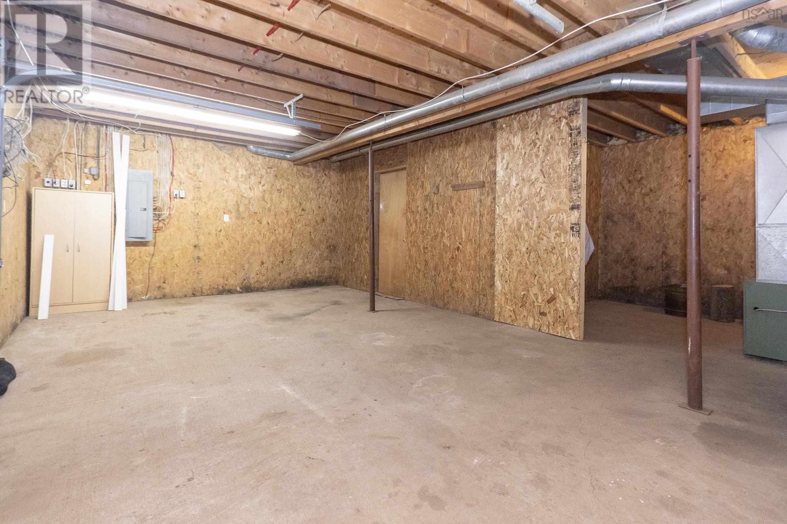 1100 Highway 6 Property Photo 14