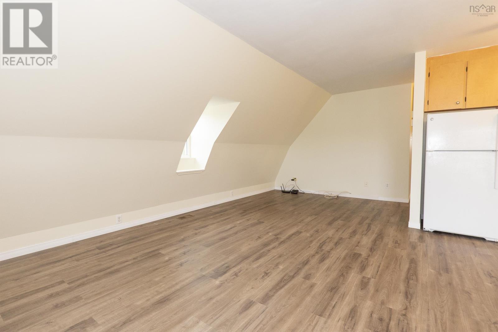 1100 Highway 6 Property Photo 21