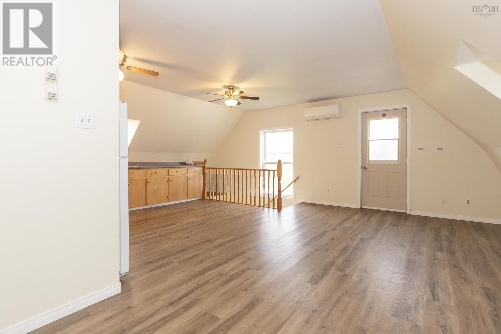 1100 Highway 6 Property Photo 23